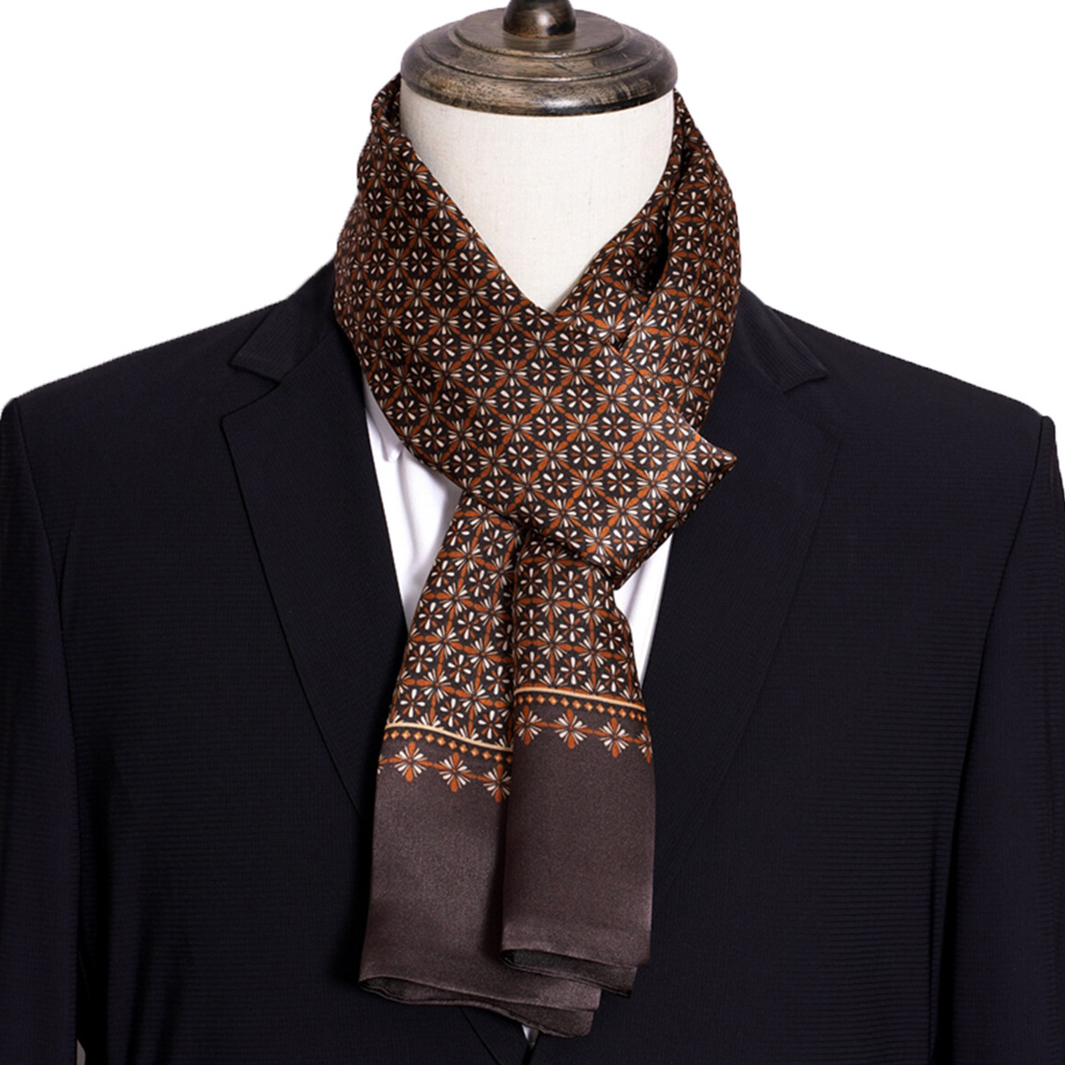 Nouveau foulard en soie à rayu - Travel Accessories For Men avis et prix