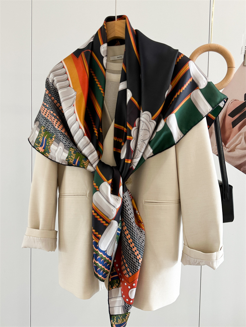 Écharpe en soie imprimée Saddl - Travel Accessories Designer avis et prix