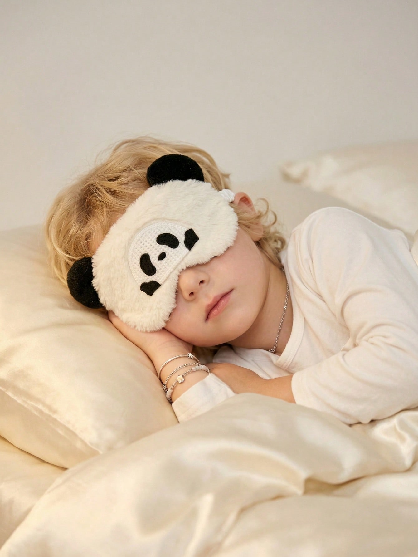 Masque de sommeil en peluche P - Travel Accessories For Men avis et prix