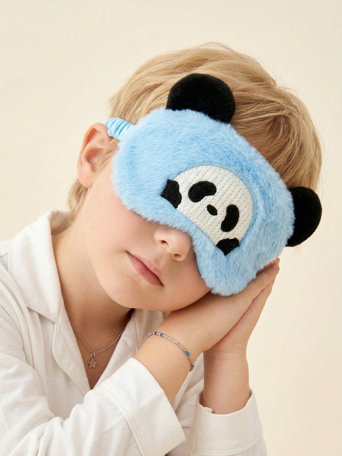 Masque de sommeil en peluche P - Travel Accessories For Men avis et prix