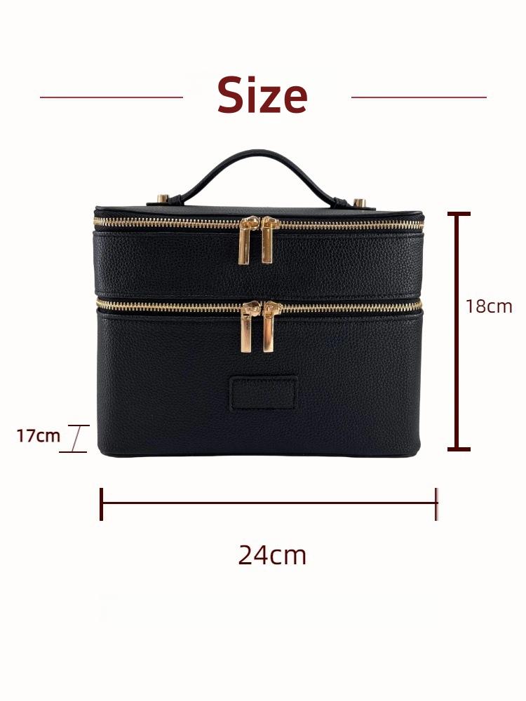 Grande Trousse de Toilette de  - Travel Accessories Leather avis et prix