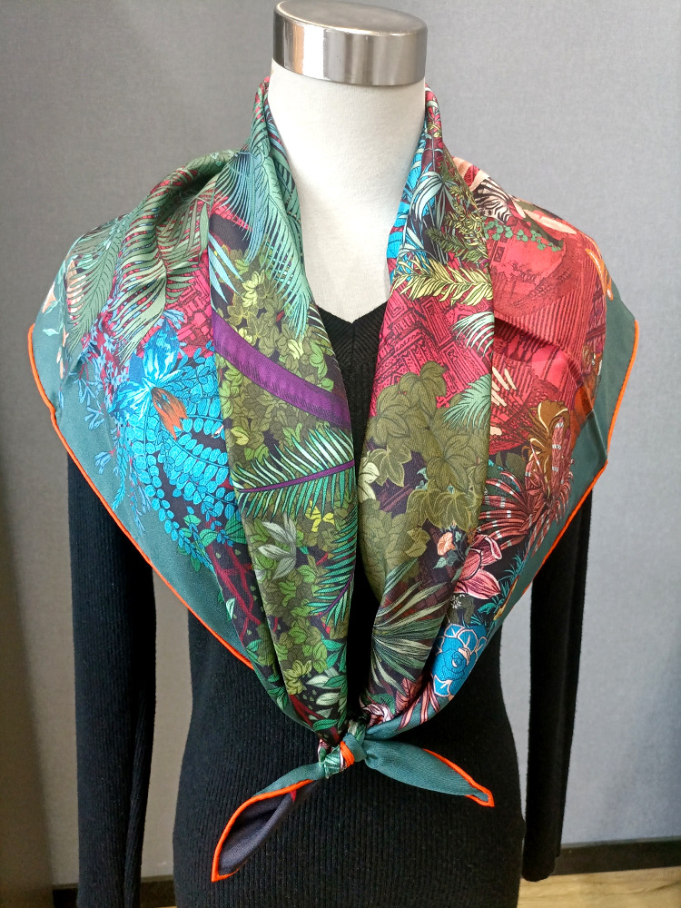 Foulard en Soie 90CM pour Femm - Travel Accessories Designer avis et prix