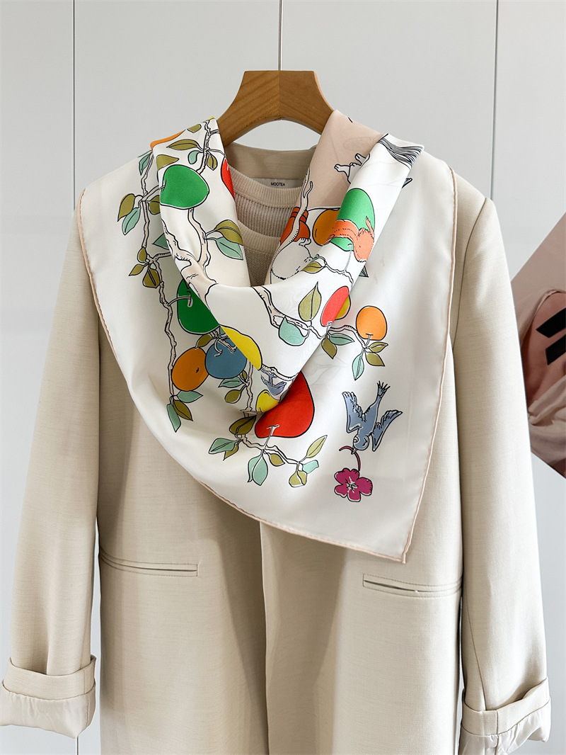 Foulard en soie imprimé double - Travel Accessories Designer avis et prix