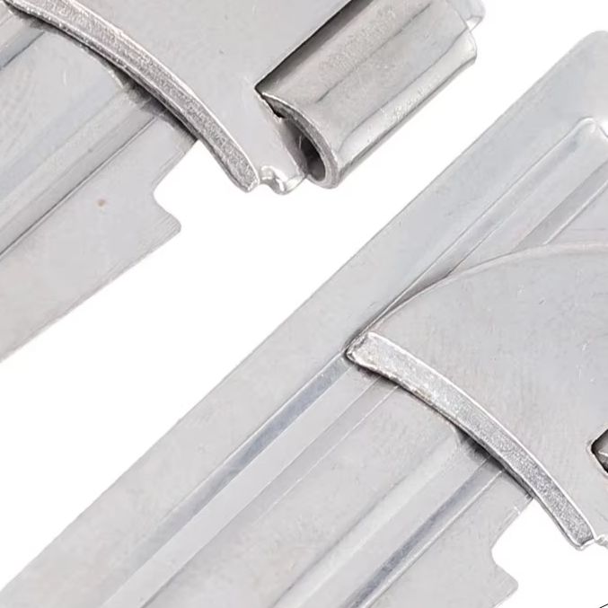 Mini ouvre-boîte pliant en aci - Travel Accessories And Gadgets avis et prix